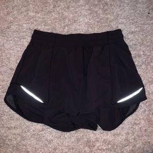 Lululemon Hotty Hot Short 4"